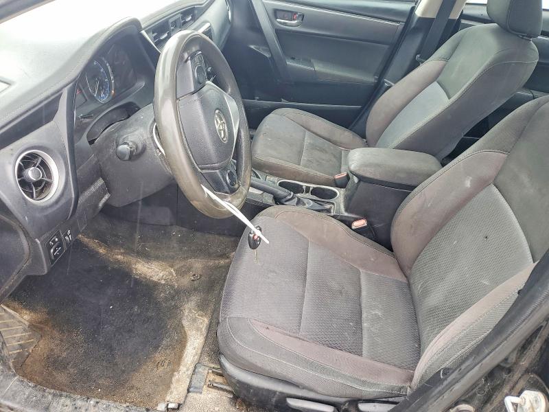 49906556 :رقم المزاد ، 5YFBURHE2HP641587 vin ، 2017 Toyota Corolla مزاد بيع