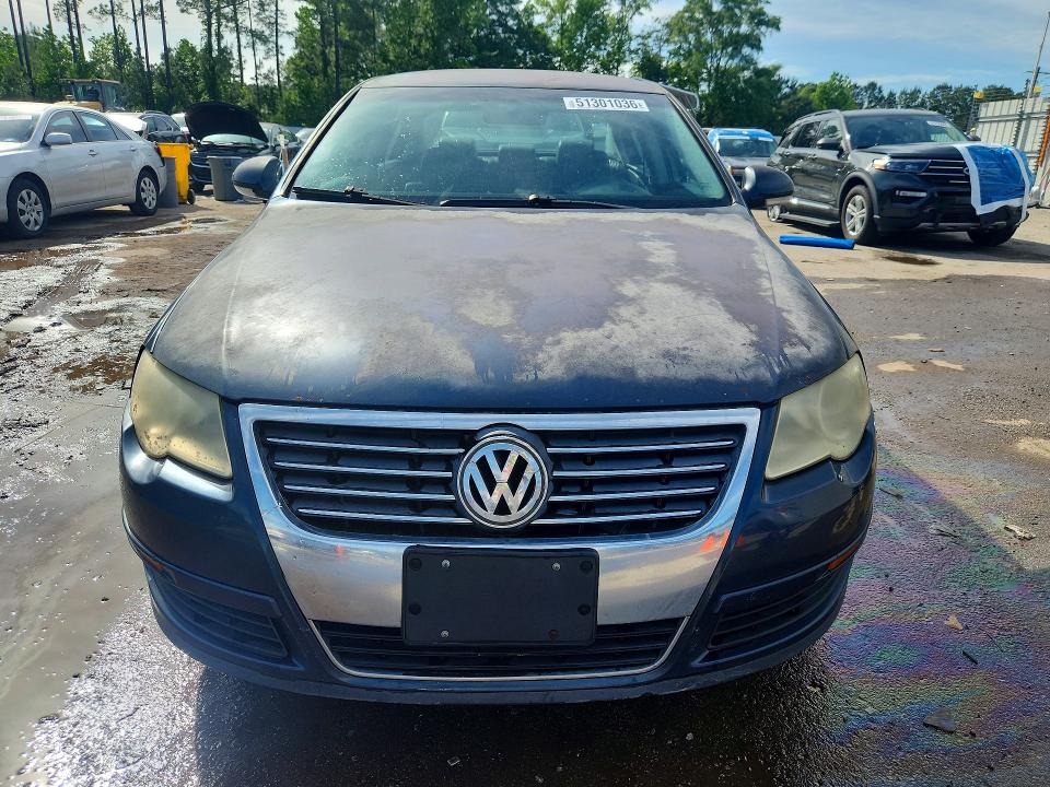 51301036 :رقم المزاد ، WVWAK73C07E143816 vin ، 2007 Volkswagen Passat مزاد بيع