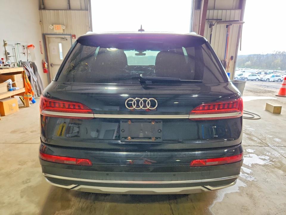 48642256 :رقم المزاد ، WA1LJAF78MD038024 vin ، 2021 Audi Q7 مزاد بيع
