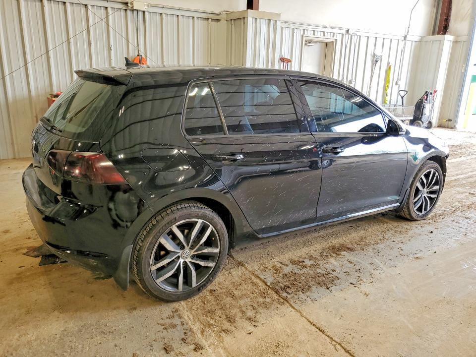 50113636 :رقم المزاد ، 3VW217AU0FM054031 vin ، 2015 Volkswagen Golf مزاد بيع