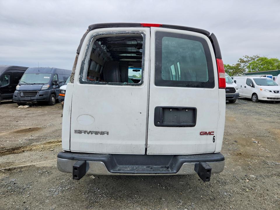 50527736 :رقم المزاد ، 1GTW7AFF0H1906677 vin ، 2017 Gmc Savana مزاد بيع
