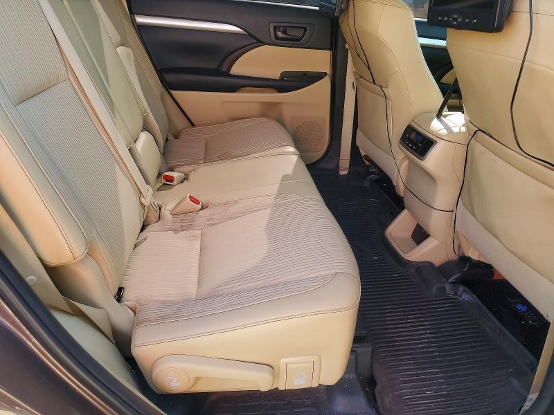 Продажа на аукционе авто 2019 Toyota Highlander, vin: 5TDBZRFH7KS700663, номер лота: 49443316