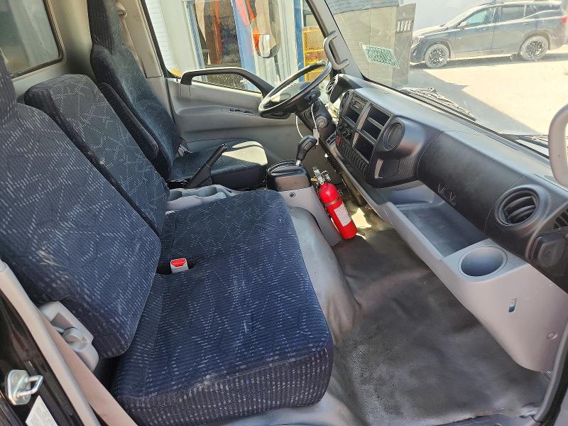 52263846 :رقم المزاد ، JHHSDM2H8HK005371 vin ، 2017 Hino 195 مزاد بيع
