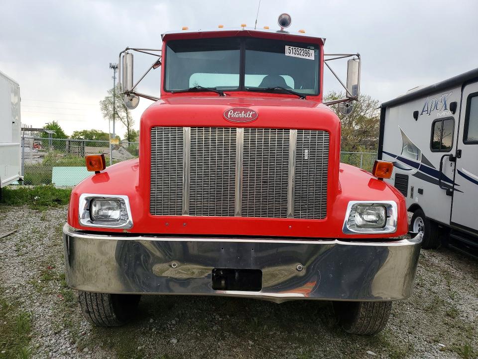 Продаж на аукціоні авто 2003 Peterbilt 330, vin: 2NPNHZ7X63M597127, номер лоту: 51352396