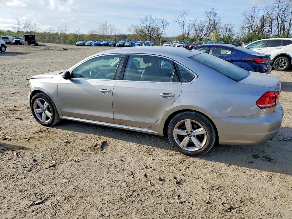 2012 Volkswagen Passat მანქანა იყიდება აუქციონზე, vin: 1VWBP7A32CC037685, აუქციონის ნომერი: 49103856