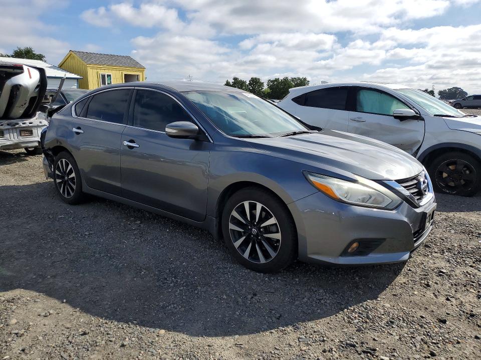 2018 Nissan Altima მანქანა იყიდება აუქციონზე, vin: 1N4AL3AP6JC184424, აუქციონის ნომერი: 49003416