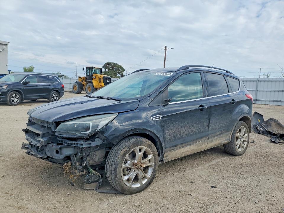 Продажа на аукционе авто 2015 Ford Escape, vin: 1FMCU9G90FUC35876, номер лота: 49814106