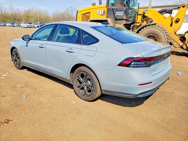 Продажа на аукционе авто 2025 Honda Accord, vin: 1HGCY1F40SA071168, номер лота: 49975526