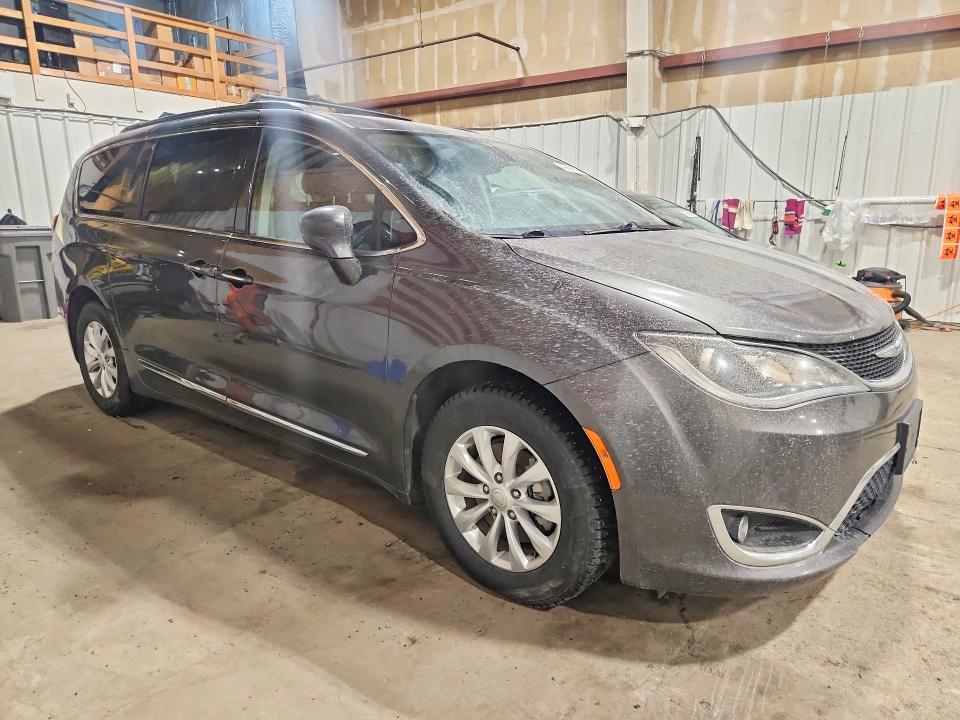 Продаж на аукціоні авто 2018 Chrysler Pacifica, vin: 2C4RC1BG1JR142864, номер лоту: 49667406