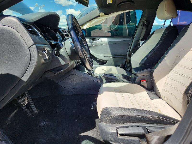 49114886 :رقم المزاد ، 3VWD17AJXGM364901 vin ، 2016 Volkswagen Jetta مزاد بيع