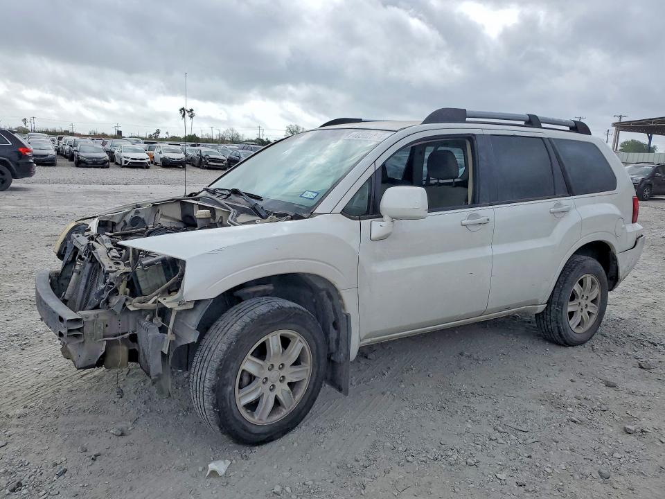 48502086 :رقم المزاد ، 4A4JM2AS7AE013250 vin ، 2010 Mitsubishi Endeavor مزاد بيع