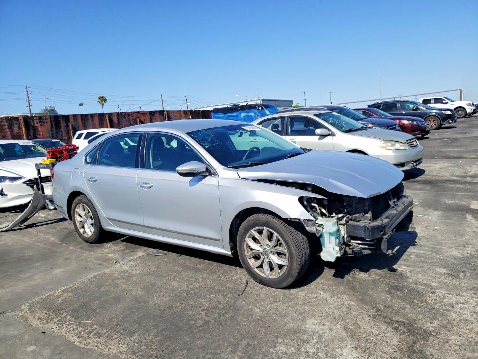 Продаж на аукціоні авто 2016 Volkswagen Passat, vin: 1VWAT7A37GC049487, номер лоту: 51295876