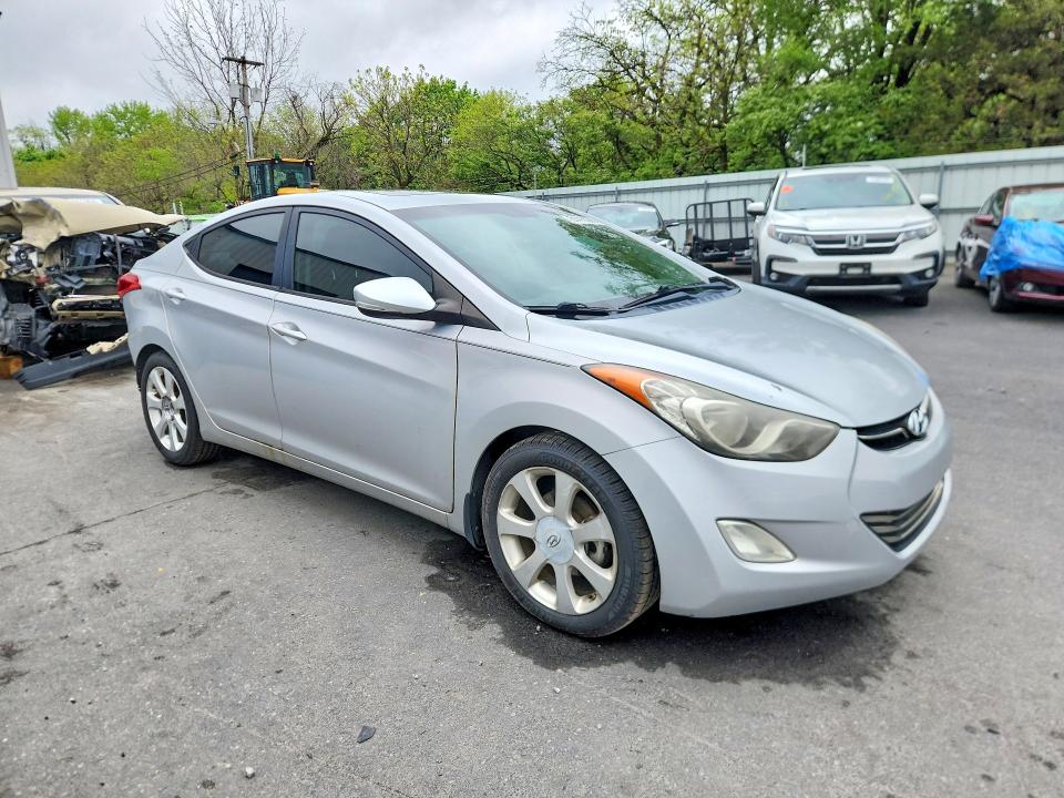 51418396 :رقم المزاد ، KMHDH4AE3DU728921 vin ، 2013 Hyundai Elantra مزاد بيع