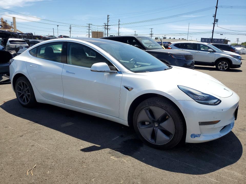 Продаж на аукціоні авто 2019 Tesla Model 3, vin: 5YJ3E1EAXKF401243, номер лоту: 50131746