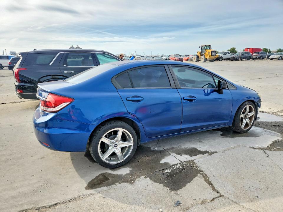 Продаж на аукціоні авто 2015 Honda Civic, vin: 2HGFB2F59FH523445, номер лоту: 49788166