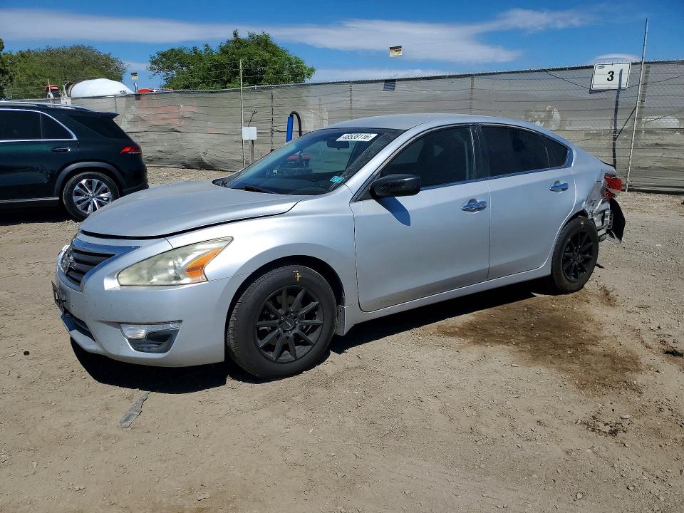 2015 Nissan Altima მანქანა იყიდება აუქციონზე, vin: 1N4AL3AP2FC101854, აუქციონის ნომერი: 48538116