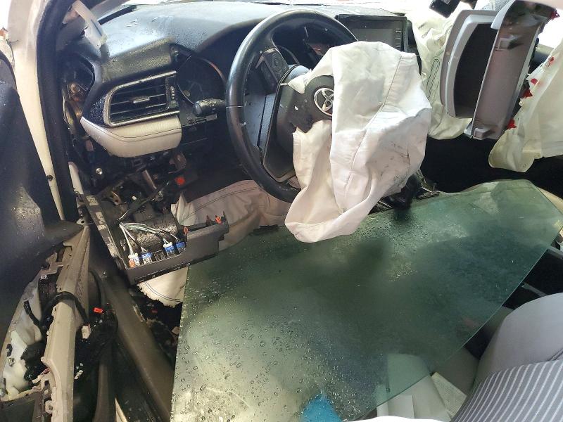 51499266 :رقم المزاد ، 4T1G11AKXNU684584 vin ، 2022 Toyota Camry مزاد بيع