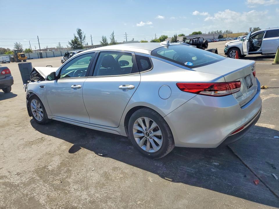 49333826 :رقم المزاد ، 5XXGT4L38HG170927 vin ، 2017 Kia Optima مزاد بيع