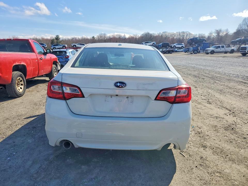 48921756 :رقم المزاد ، 4S3BNAC64F3014085 vin ، 2015 Subaru Legacy مزاد بيع