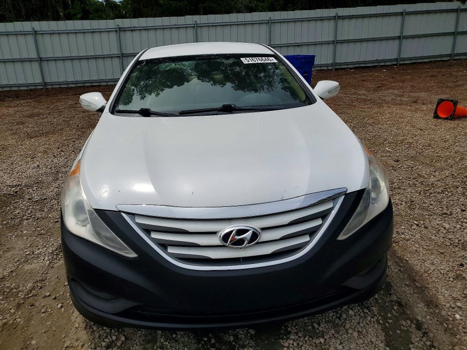2014 Hyundai Sonata მანქანა იყიდება აუქციონზე, vin: 5NPEB4AC1EH935747, აუქციონის ნომერი: 51676646