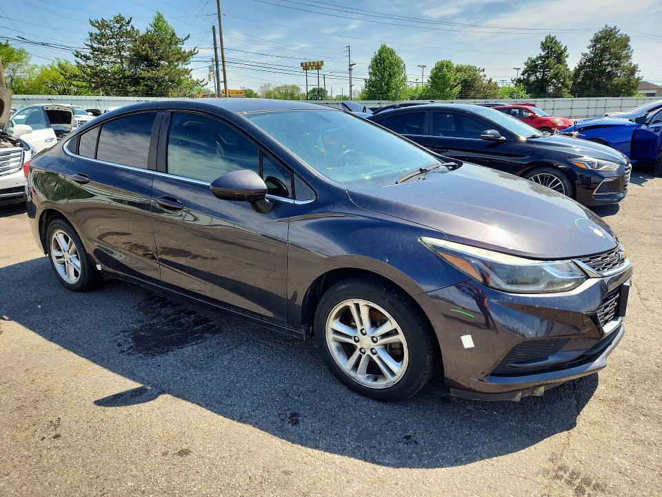 2017 Chevrolet Cruze მანქანა იყიდება აუქციონზე, vin: 1G1BE5SM0H7182155, აუქციონის ნომერი: 50810946