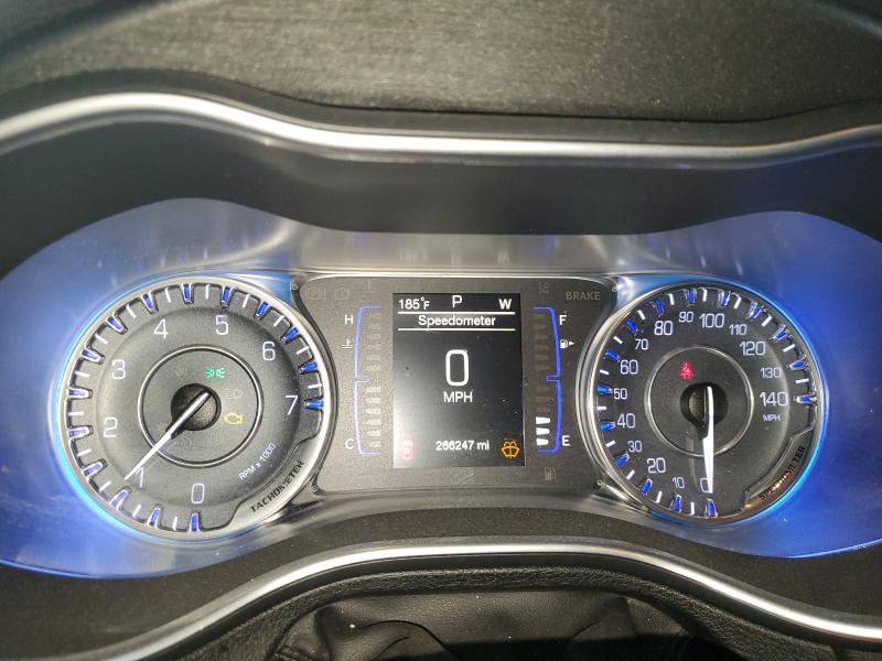 Продаж на аукціоні авто 2016 Chrysler 200, vin: 1C3CCCAB0GN120727, номер лоту: 49434556