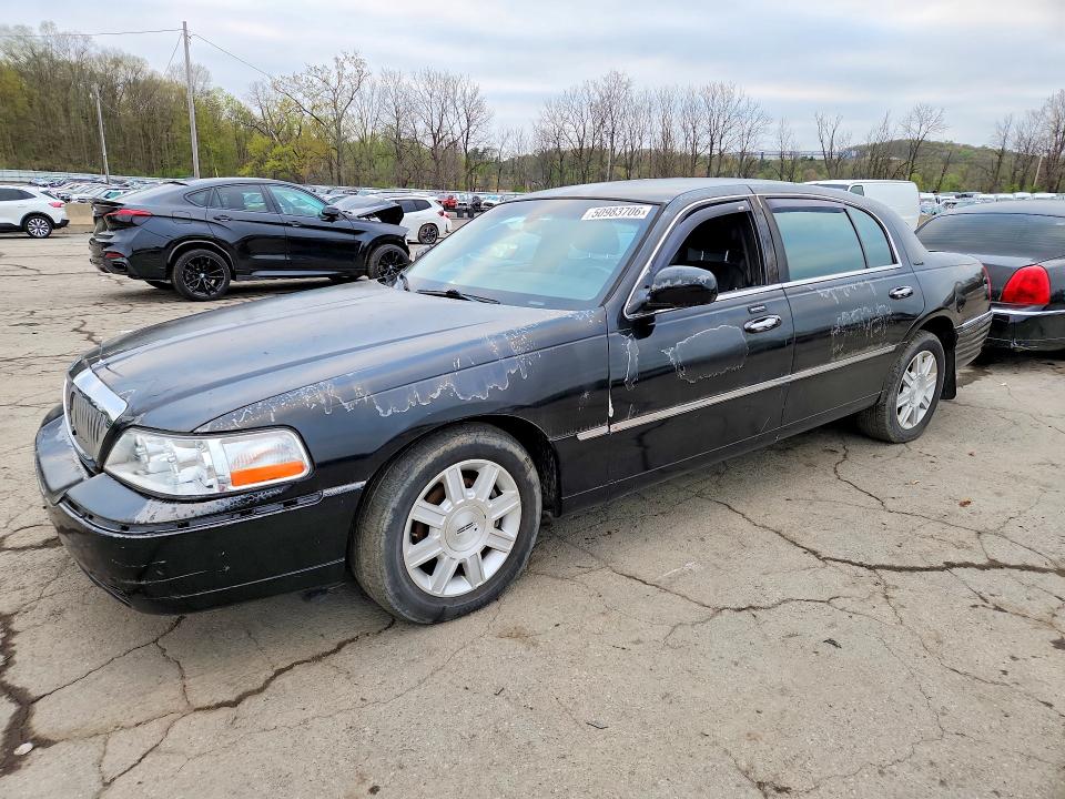Aukcja sprzedaży 2011 Lincoln Town Car, vin: 2LNBL8EV2BX765469, numer aukcji: 50983706