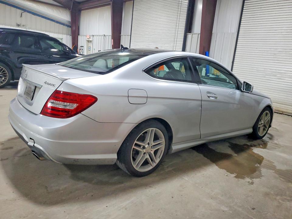 51160076 :رقم المزاد ، WDDGJ8JB4DG081663 vin ، 2013 Mercedes-benz C مزاد بيع