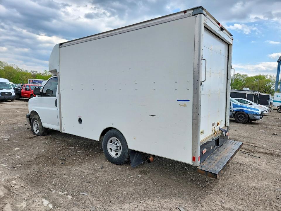 51211356 :رقم المزاد ، 1GB0GRFG0L1108092 vin ، 2020 Chevrolet Express مزاد بيع