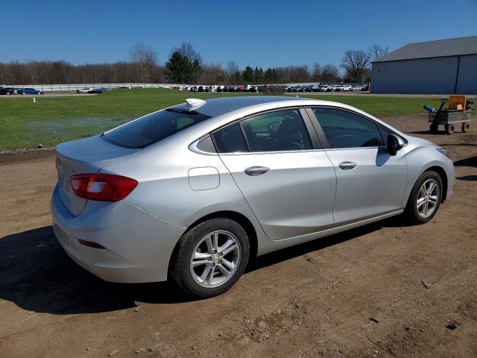 2017 Chevrolet Cruze მანქანა იყიდება აუქციონზე, vin: 1G1BE5SM0H7135613, აუქციონის ნომერი: 48709436