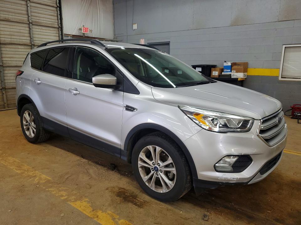 2017 Ford Escape მანქანა იყიდება აუქციონზე, vin: 1FMCU0GD7HUD34648, აუქციონის ნომერი: 51796926