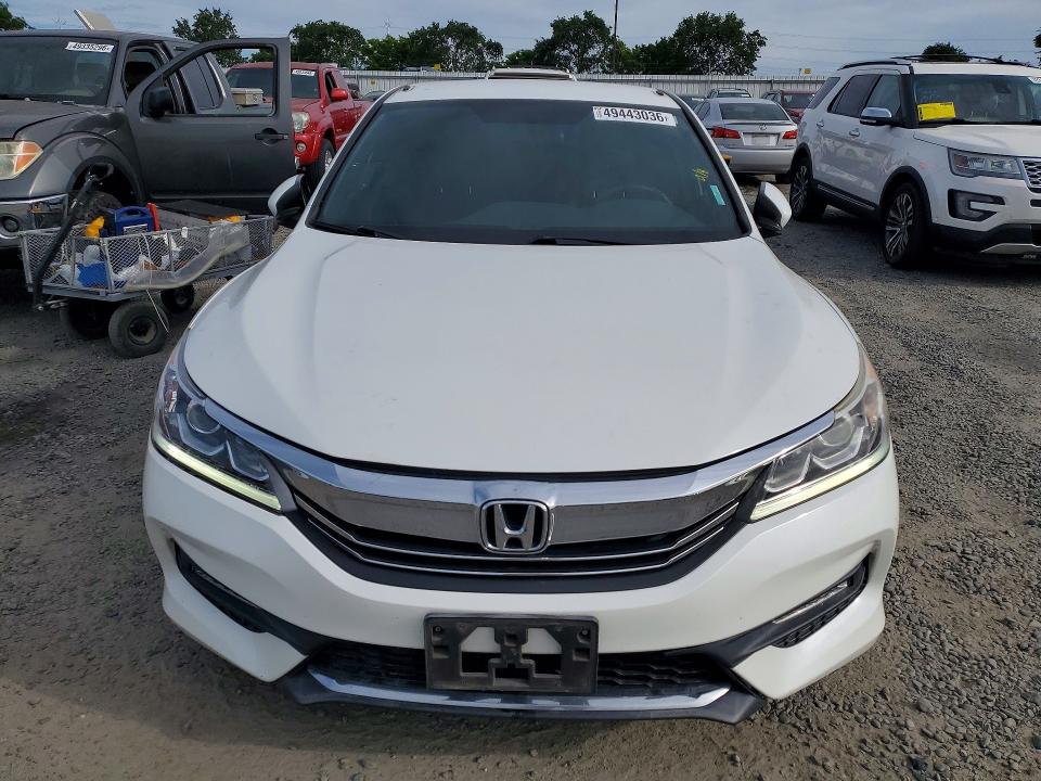 Продаж на аукціоні авто 2016 Honda Accord, vin: 1HGCR2F58GA067713, номер лоту: 49443036