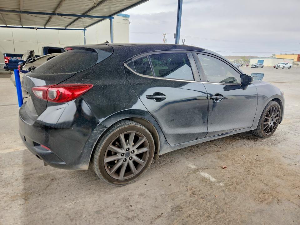 Aukcja sprzedaży 2018 Mazda 3, vin: 3MZBN1L39JM266778, numer aukcji: 51985256
