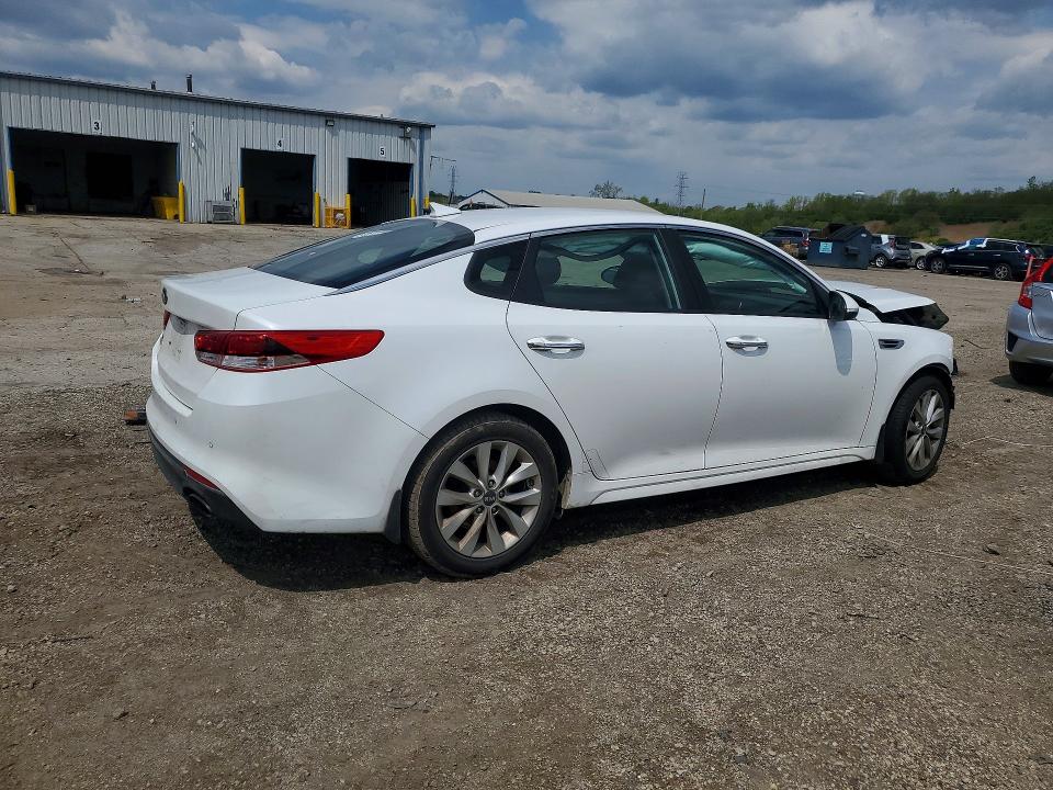 Продажа на аукционе авто 2018 Kia Optima, vin: 5XXGT4L35JG252572, номер лота: 51802546