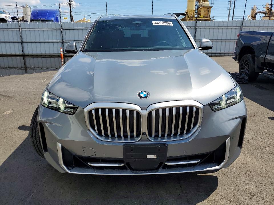 48191806 :رقم المزاد ، 5UX13EU06S9Y91024 vin ، 2025 Bmw X5 مزاد بيع
