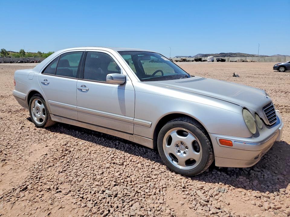 2001 Mercedes-benz E მანქანა იყიდება აუქციონზე, vin: WDBJF83J41X051899, აუქციონის ნომერი: 48152606