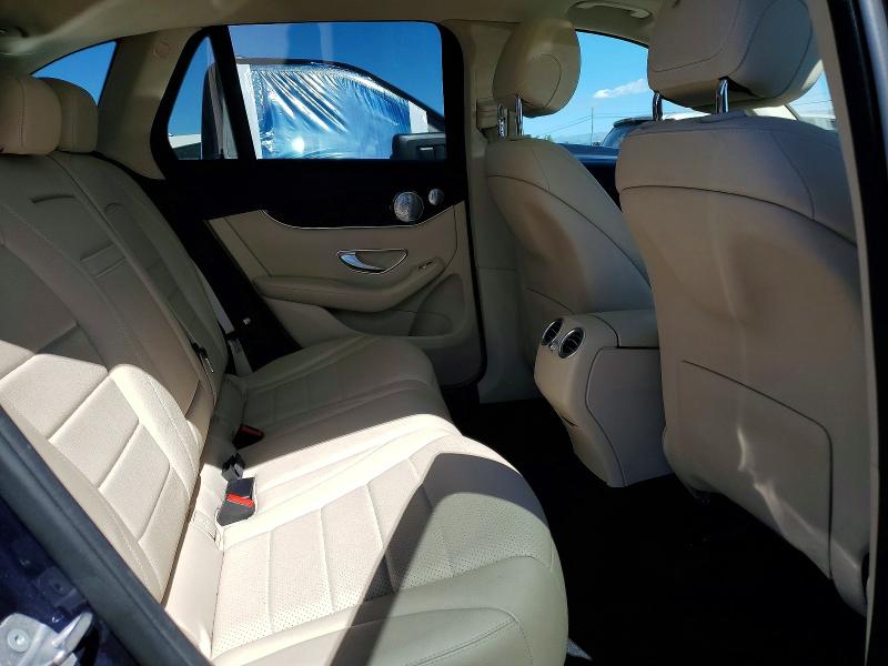 48718946 :رقم المزاد ، WDC0G4JB7HF131206 vin ، 2017 Mercedes-benz Glc مزاد بيع