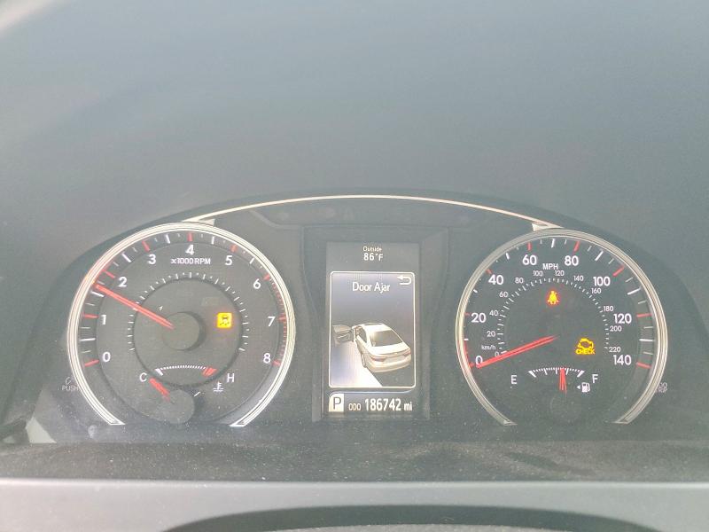 51785706 :رقم المزاد ، 4T1BF1FK5FU095917 vin ، 2015 Toyota Camry مزاد بيع