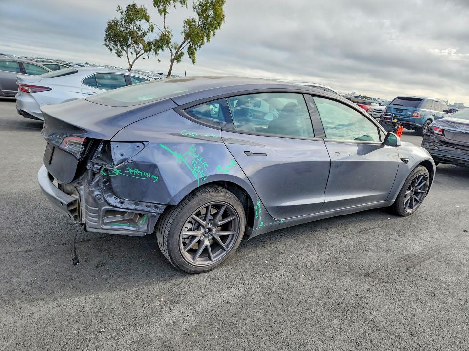 46942696 :رقم المزاد ، 5YJ3E1EA1PF604318 vin ، 2023 Tesla Model 3 مزاد بيع