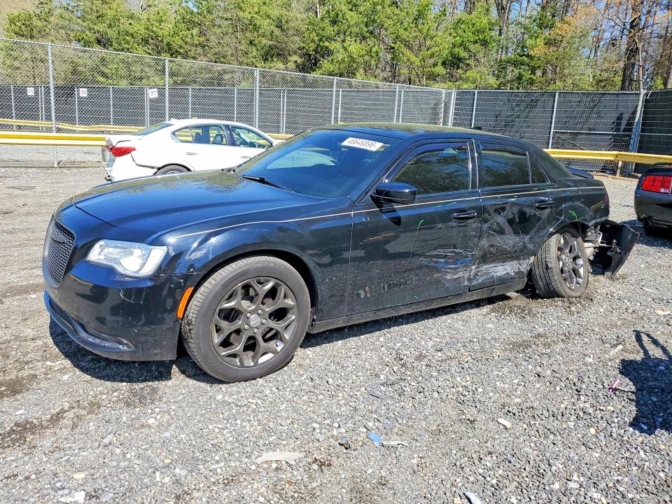 2015 Chrysler 300 მანქანა იყიდება აუქციონზე, vin: 2C3CCARG0FH810876, აუქციონის ნომერი: 48646896