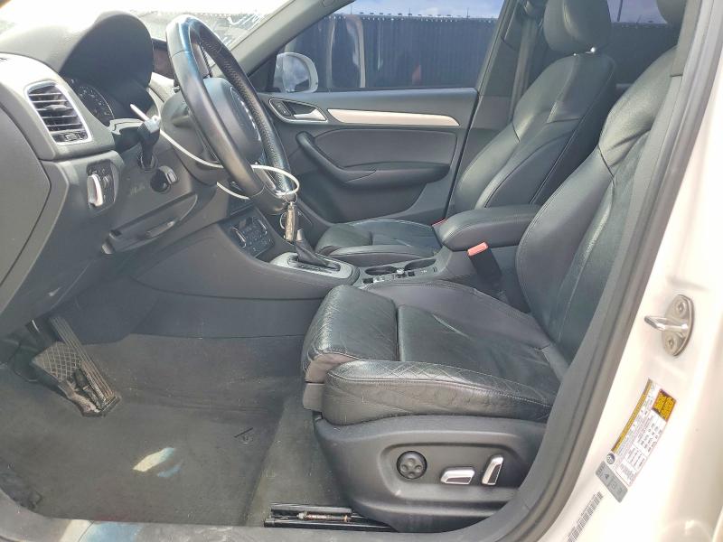 50855786 :رقم المزاد ، WA1BCCFS1JR000526 vin ، 2018 Audi Q3 مزاد بيع