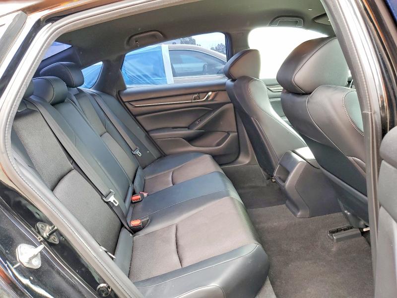Продажа на аукционе авто 2018 Honda Accord, vin: 1HGCV1F38JA025652, номер лота: 50907996
