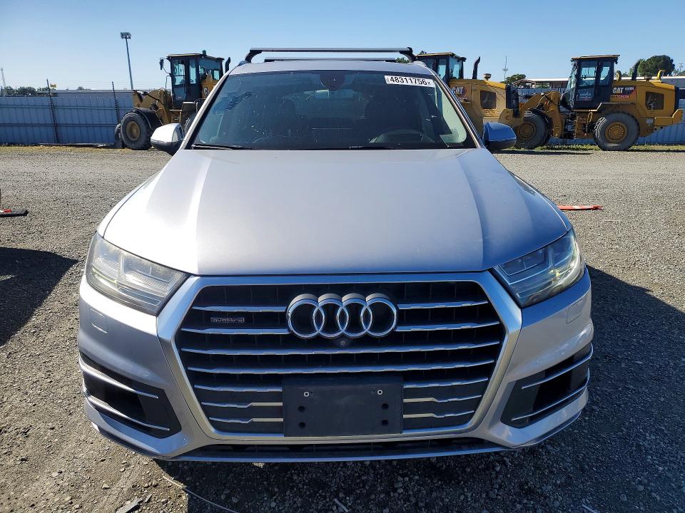 48311756 :رقم المزاد ، WA1VAAF76HD001469 vin ، 2017 Audi Q7 مزاد بيع