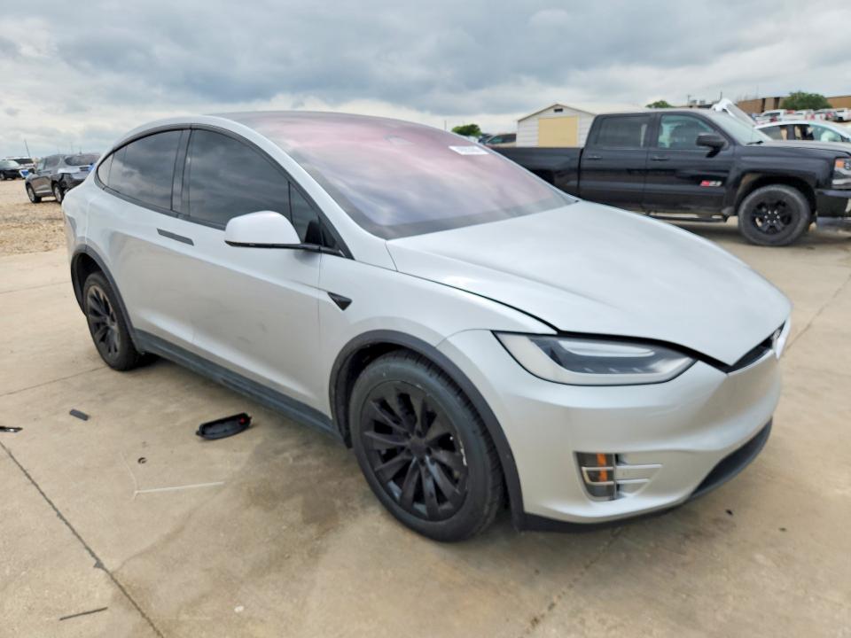 49955686 :رقم المزاد ، 5YJXCDE27HF051449 vin ، 2017 Tesla Model X مزاد بيع