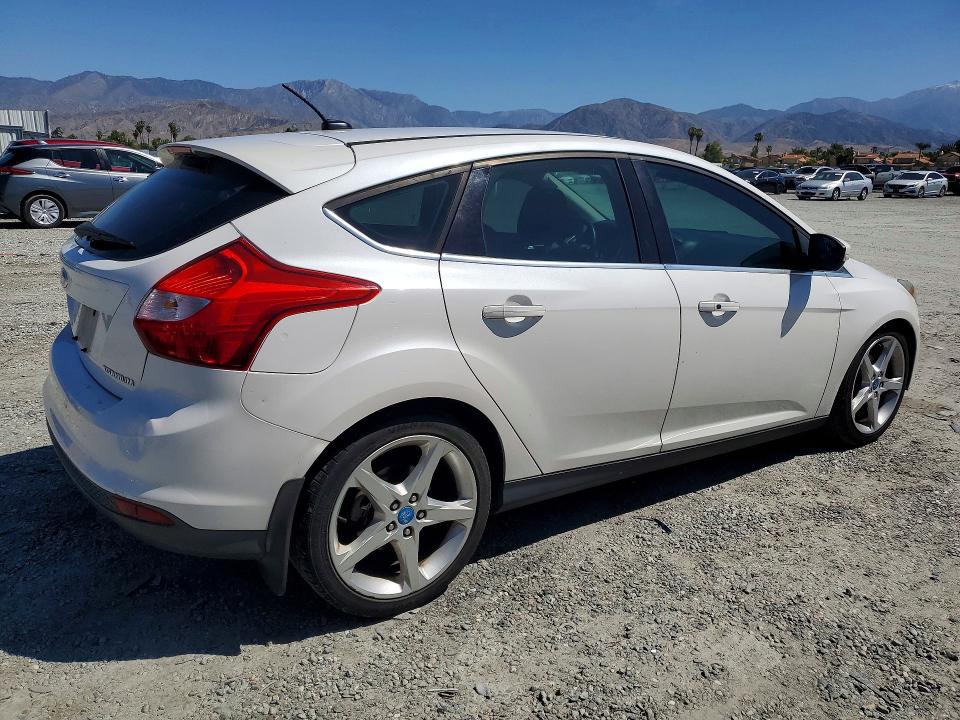 2012 Ford Focus მანქანა იყიდება აუქციონზე, vin: 1FAHP3N26CL257926, აუქციონის ნომერი: 49685956