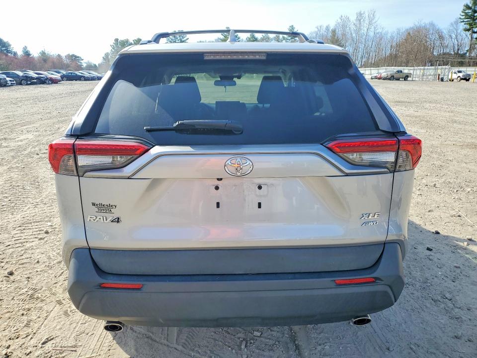 Продажа на аукционе авто 2021 Toyota Rav4, vin: 2T3P1RFV6MC157750, номер лота: 49940756