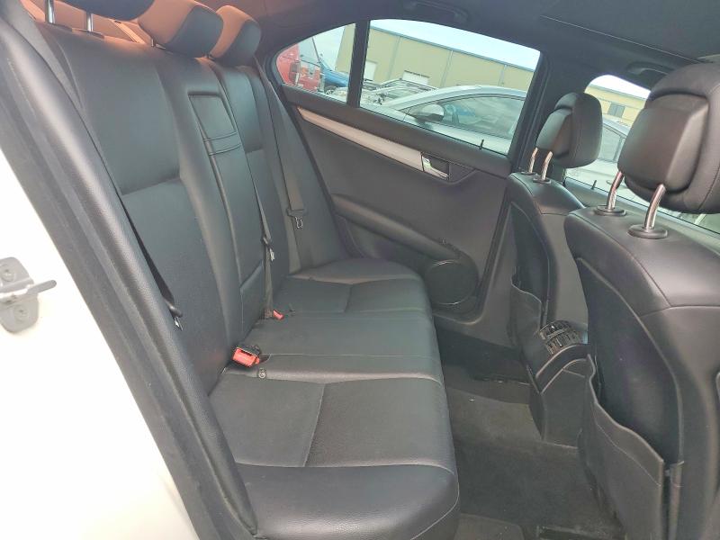 50441176 :رقم المزاد ، WDDGF5EB3AA401578 vin ، 2010 Mercedes-benz C مزاد بيع