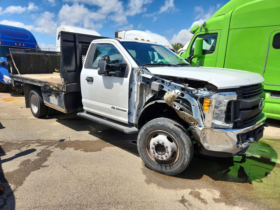 Продаж на аукціоні авто 2017 Ford F450, vin: 1FDUF4GT0HEC15931, номер лоту: 51124596