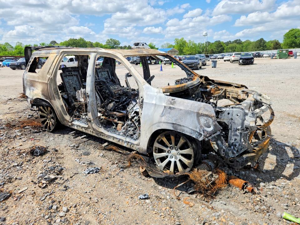 Продаж на аукціоні авто 2021 Chevrolet Tahoe, vin: 1GNSKSKD4MR221866, номер лоту: 49267866
