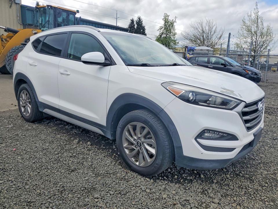 48873986 :رقم المزاد ، KM8J3CA46JU768005 vin ، 2018 Hyundai Tucson مزاد بيع